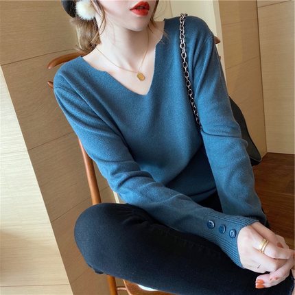 【骨格ストレート】Vネックスタイルアップニットトップス