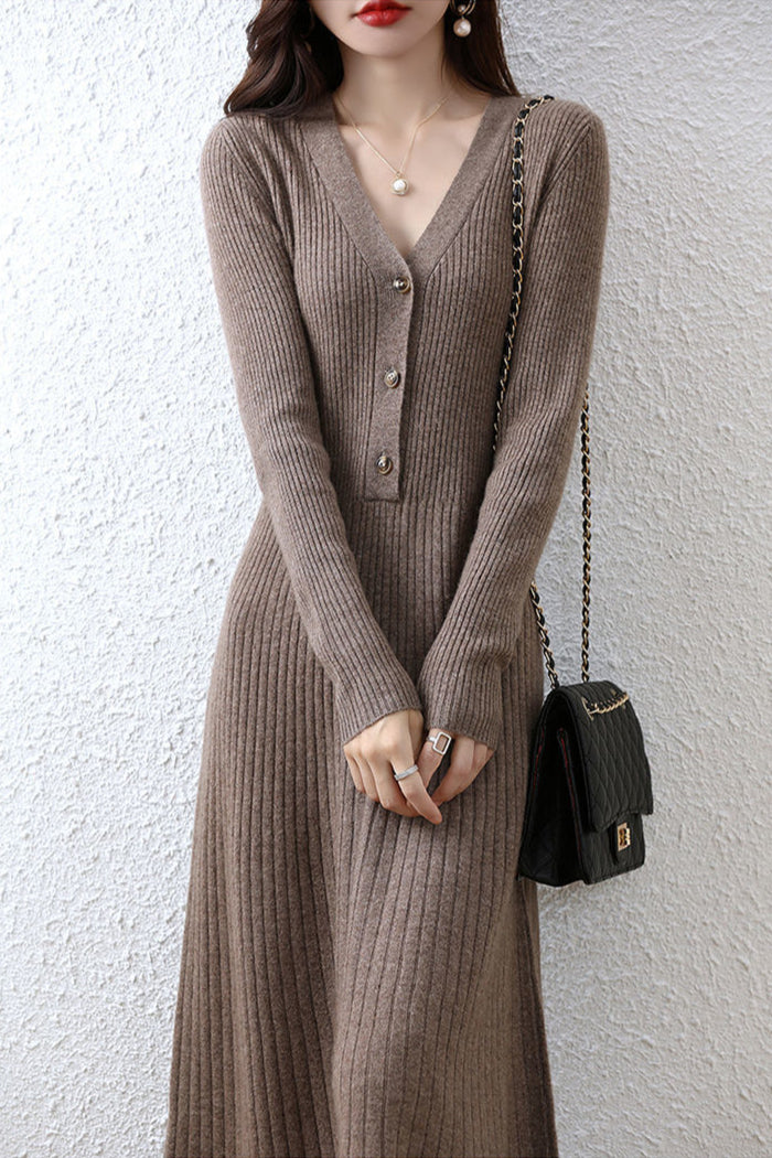 【骨格ストレート】Vネックスタイルアップニットワンピース