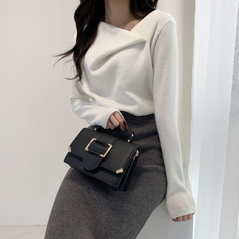 【骨格ストレート】アシンメトリーユニークニットトップス