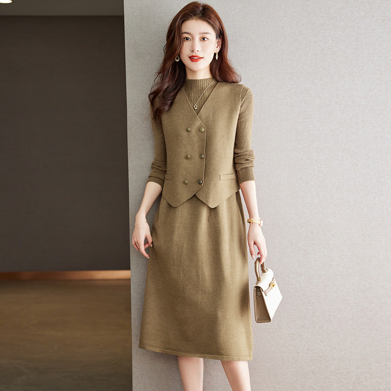 【骨格ストレート】ベスト付きIラインシルエットニットワンピース