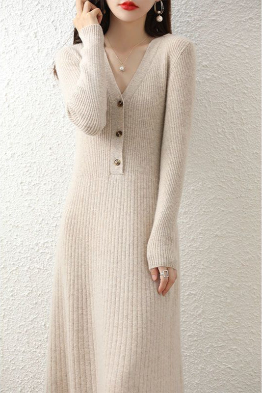 【骨格ストレート】Vネックスタイルアップニットワンピース